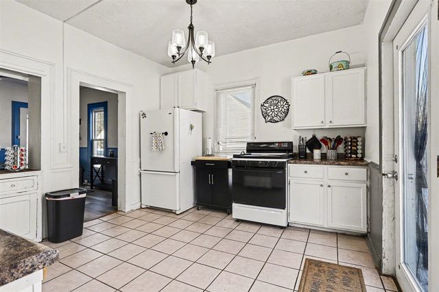 427 E Division Street, Vicksburg, MI 49097