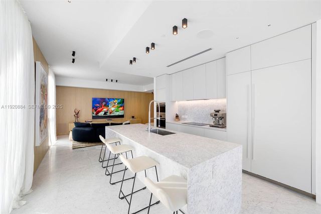 5775 Collins Ave 1501, Miami Beach, FL 33140