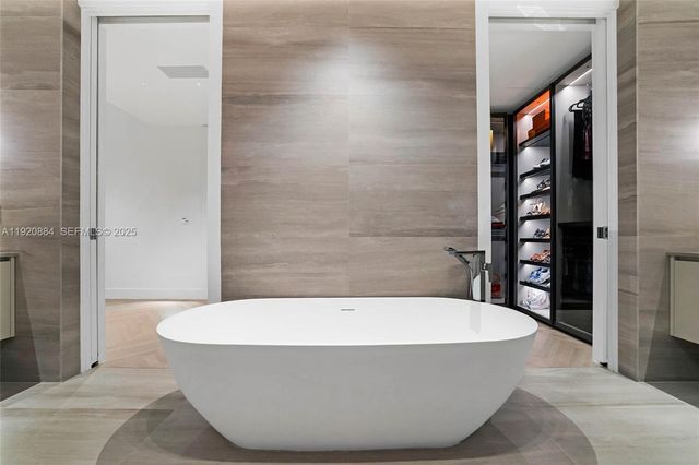 5775 Collins Ave 1501, Miami Beach, FL 33140