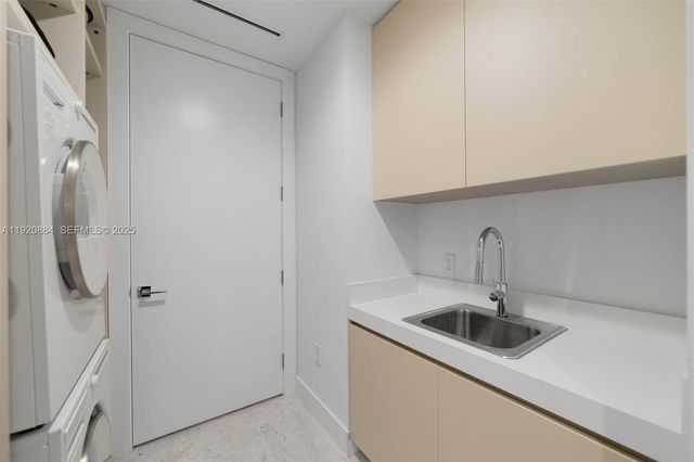 5775 Collins Ave 1501, Miami Beach, FL 33140