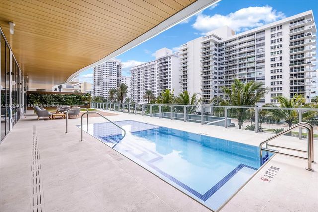 5775 Collins Ave 1501, Miami Beach, FL 33140