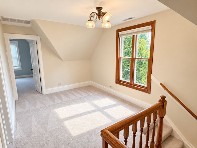125 S Maple Street, Itasca, IL 60143