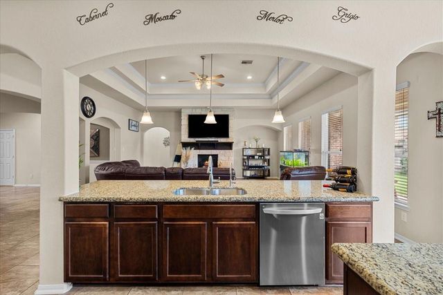 4329 S Meridian Greens Drive, Dickinson, TX 77539