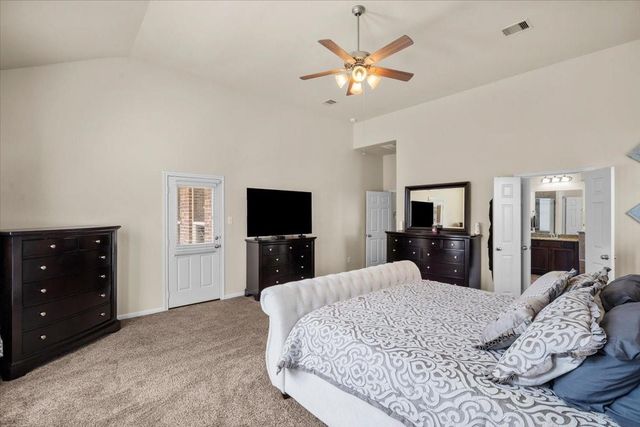 4329 S Meridian Greens Drive, Dickinson, TX 77539