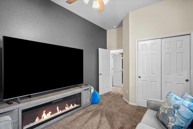 4329 S Meridian Greens Drive, Dickinson, TX 77539