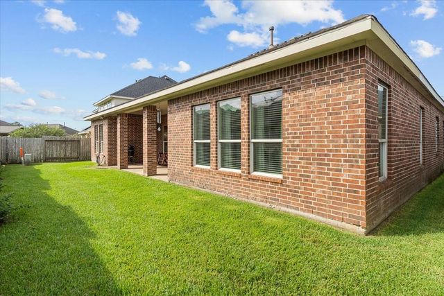 4329 S Meridian Greens Drive, Dickinson, TX 77539