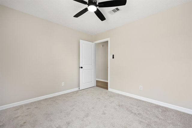 811 Deepwater Avenue, Pasadena, TX 77503