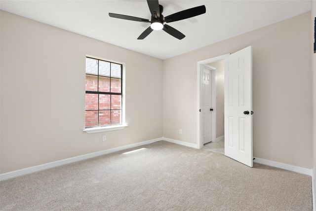 811 Deepwater Avenue, Pasadena, TX 77503