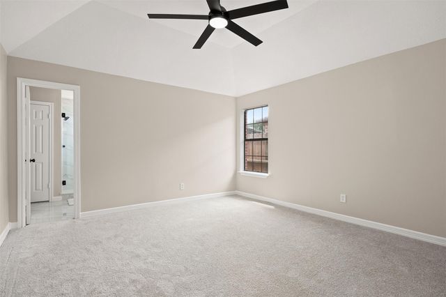 811 Deepwater Avenue, Pasadena, TX 77503