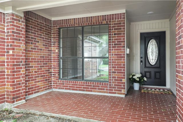 811 Deepwater Avenue, Pasadena, TX 77503