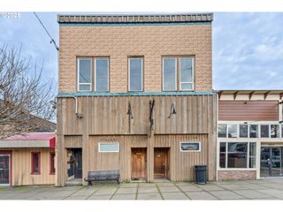 2043 SHERMAN Ave, North Bend, OR 97459