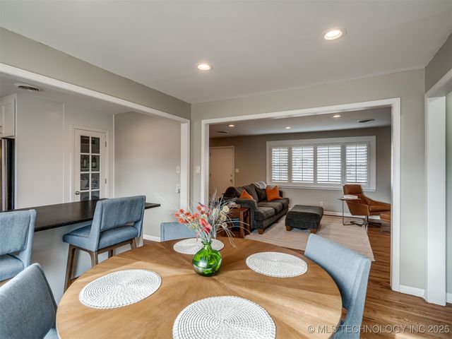 3714 E 37th Place, Tulsa, OK 74135