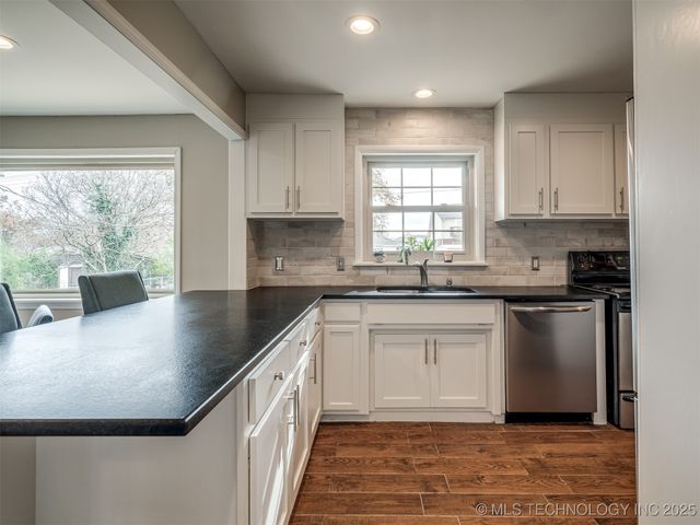 3714 E 37th Place, Tulsa, OK 74135