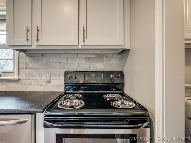 3714 E 37th Place, Tulsa, OK 74135