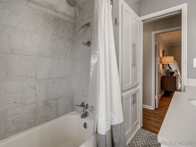 3714 E 37th Place, Tulsa, OK 74135