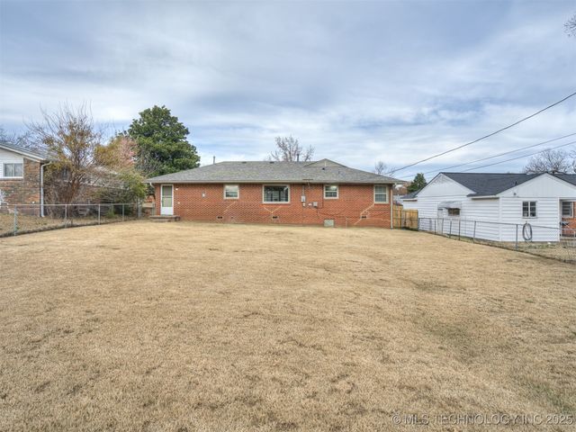 3714 E 37th Place, Tulsa, OK 74135