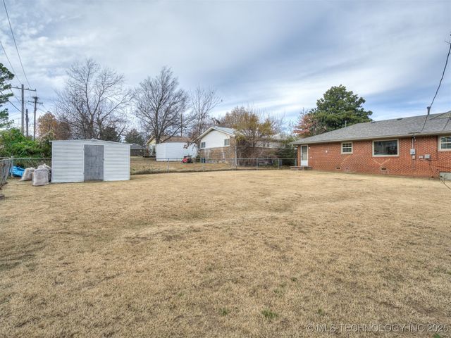 3714 E 37th Place, Tulsa, OK 74135