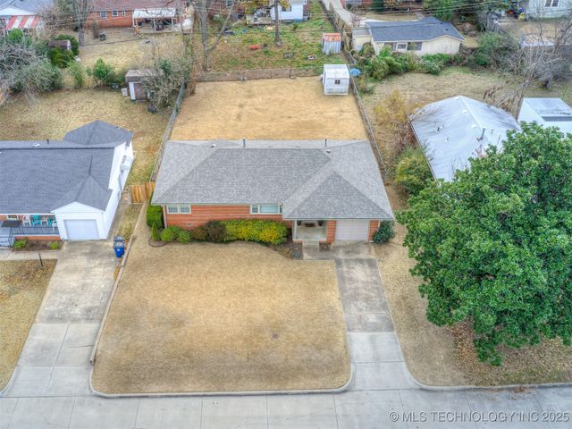 3714 E 37th Place, Tulsa, OK 74135