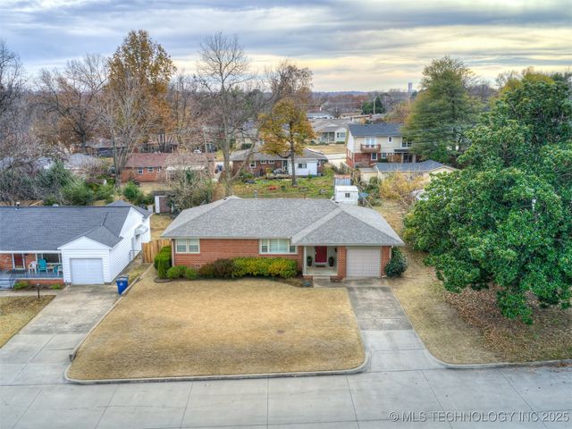 3714 E 37th Place, Tulsa, OK 74135