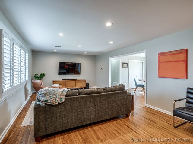 3714 E 37th Place, Tulsa, OK 74135