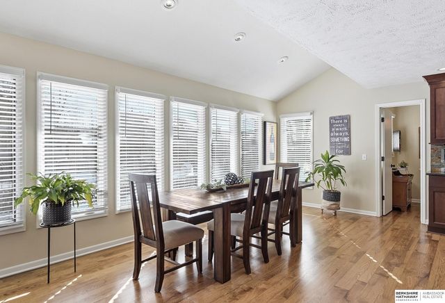 421 S 161st Street, Omaha, NE 68118