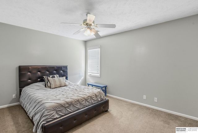 421 S 161st Street, Omaha, NE 68118