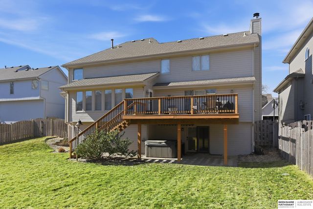 421 S 161st Street, Omaha, NE 68118