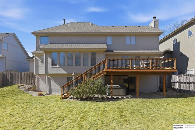 421 S 161st Street, Omaha, NE 68118