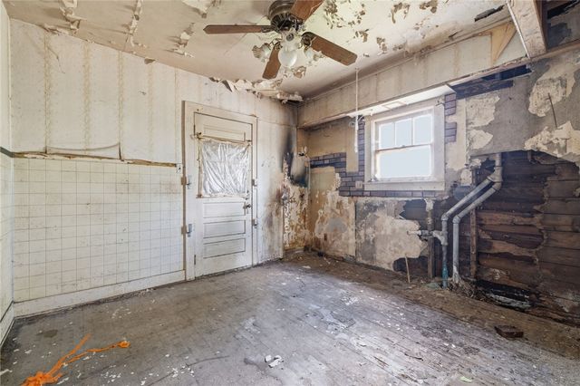 5165 Schenley Ave, Garfield, PA 15224