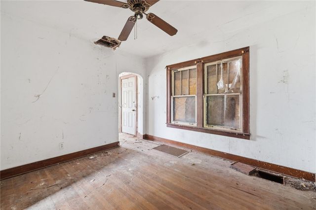 5165 Schenley Ave, Garfield, PA 15224