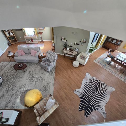 1207 W 1st Street, Abilene, KS 67410