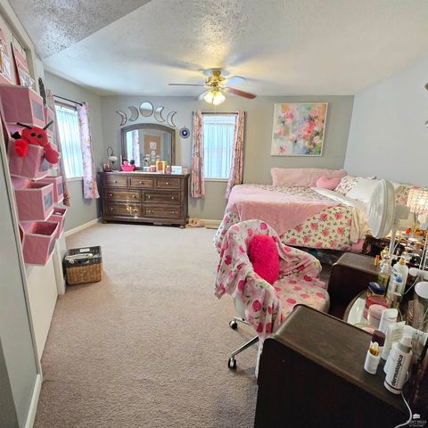 1207 W 1st Street, Abilene, KS 67410