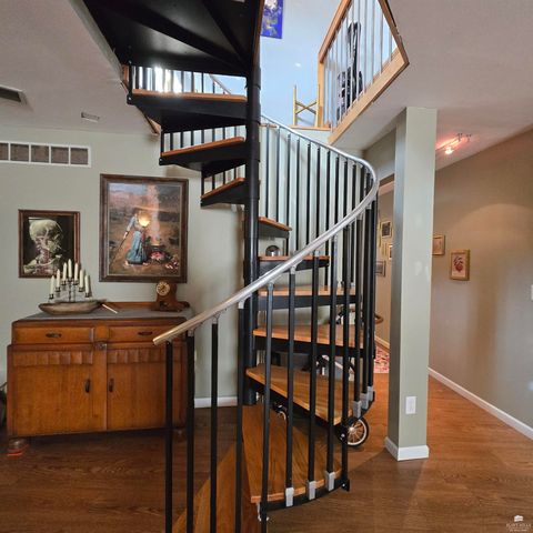 1207 W 1st Street, Abilene, KS 67410