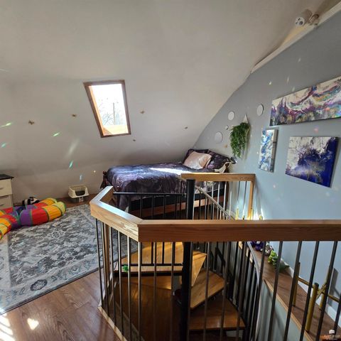 1207 W 1st Street, Abilene, KS 67410