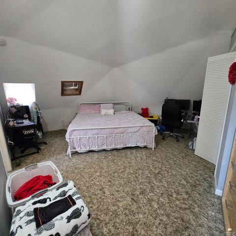 1207 W 1st Street, Abilene, KS 67410