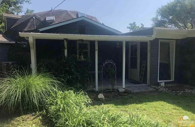 1207 W 1st Street, Abilene, KS 67410