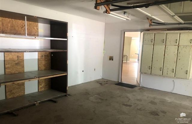 1207 W 1st Street, Abilene, KS 67410