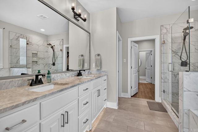 2533 Kara, Bryant, AR 72019