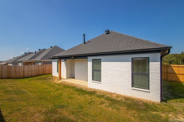 2533 Kara, Bryant, AR 72019