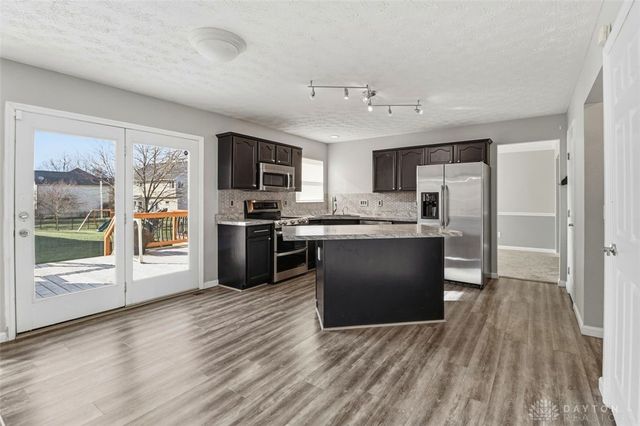 15 Pembrook Drive, Springboro, OH 45066