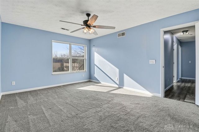 15 Pembrook Drive, Springboro, OH 45066