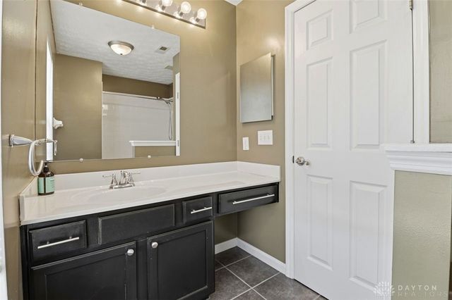 15 Pembrook Drive, Springboro, OH 45066