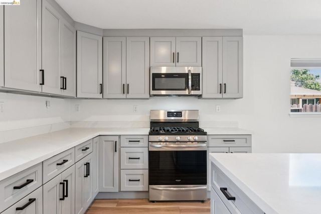 1300 Evergreen Dr., Concord, CA 94520