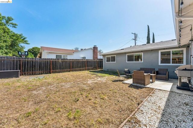 1300 Evergreen Dr., Concord, CA 94520