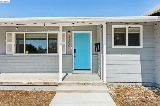 1300 Evergreen Dr., Concord, CA 94520