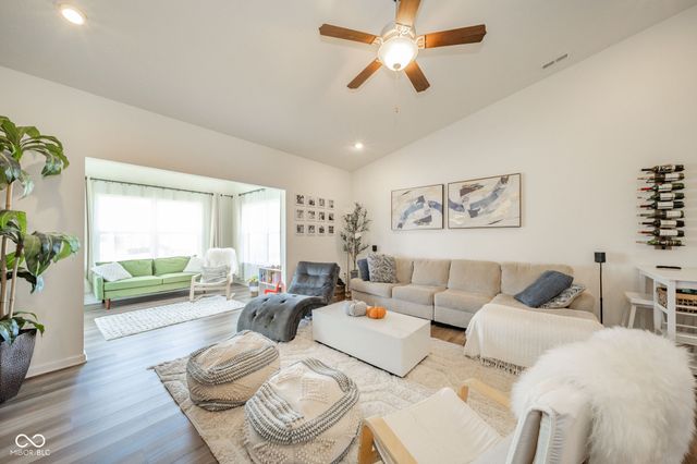 16592 Branham Drive, Fishers, IN 46040