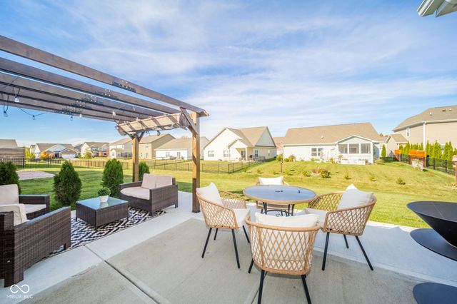 16592 Branham Drive, Fishers, IN 46040