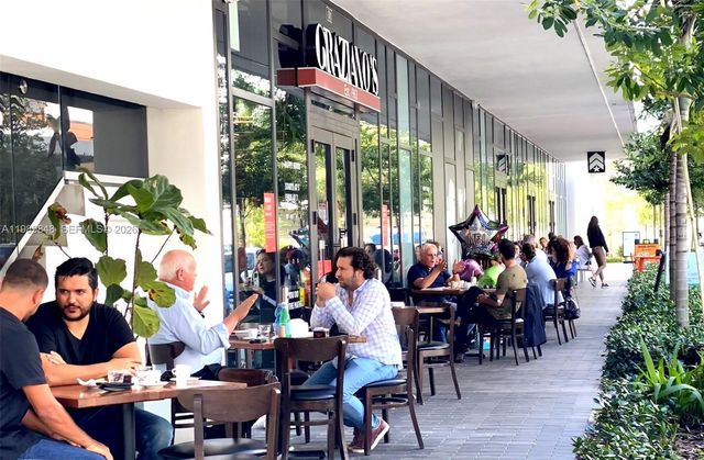 2960 NE 207th St 704, Aventura, FL 33180