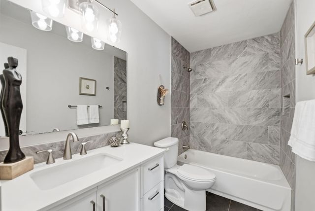 8942 Vinewood Lane N, Maple Grove, MN 55369