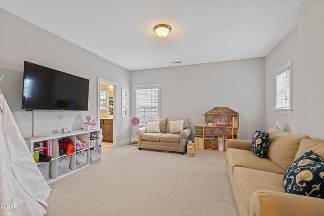 1316 Revolution Circle, Raleigh, NC 27603